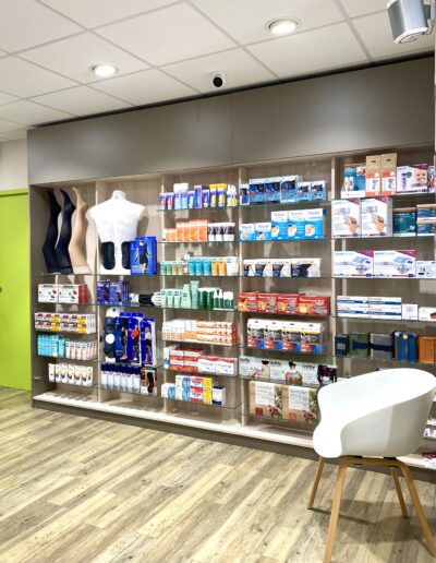 Merchandising pharmacie de l'Eglise Plouaret - Univers confort